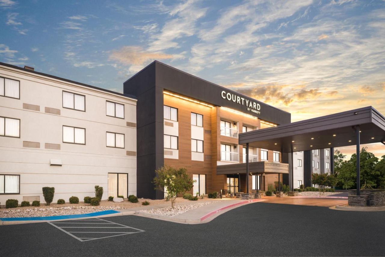 Courtyard El Paso Airport Exterior foto
