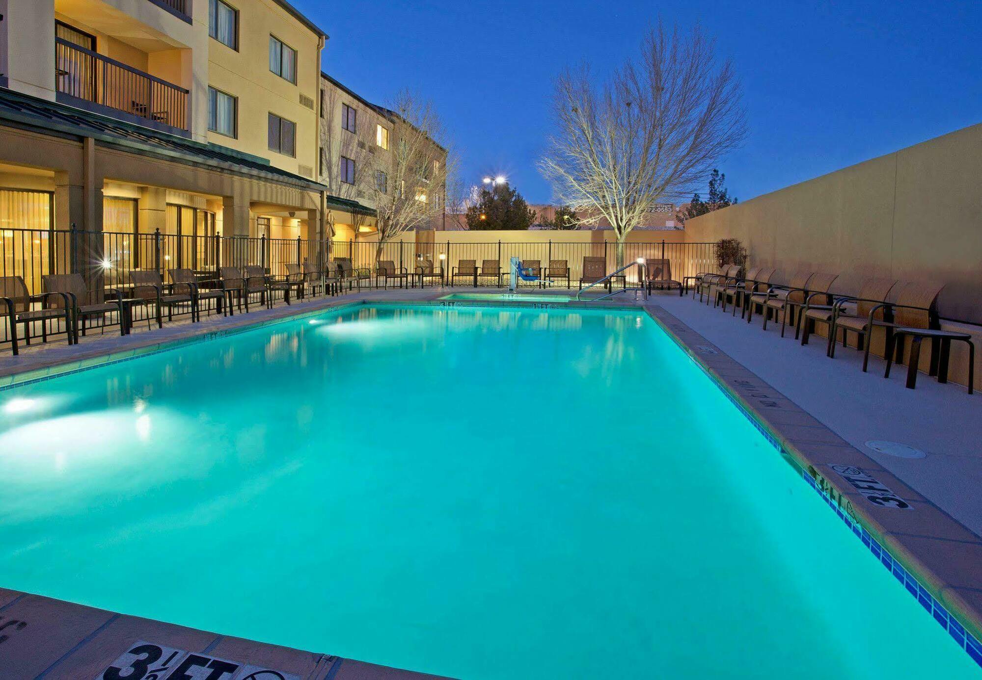 Courtyard El Paso Airport Exterior foto